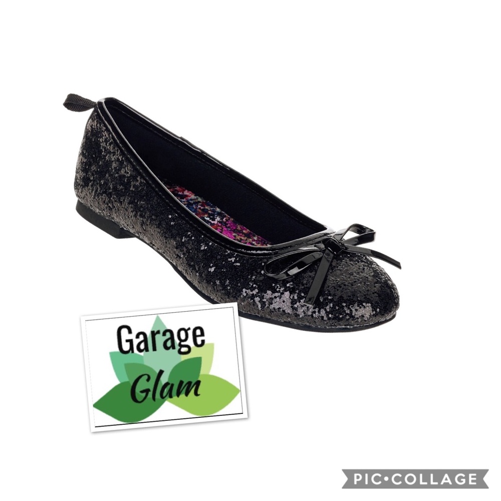 3️⃣ for $10🎉Faded Glory Black Sequined Flats